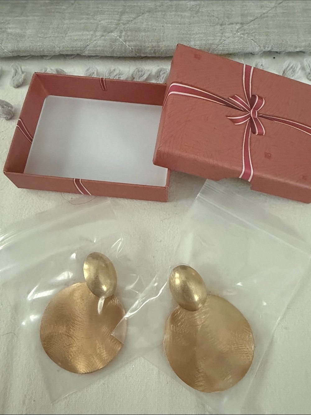 NWOT Gold-Tone Round Drop Earrings - Women Jewelry